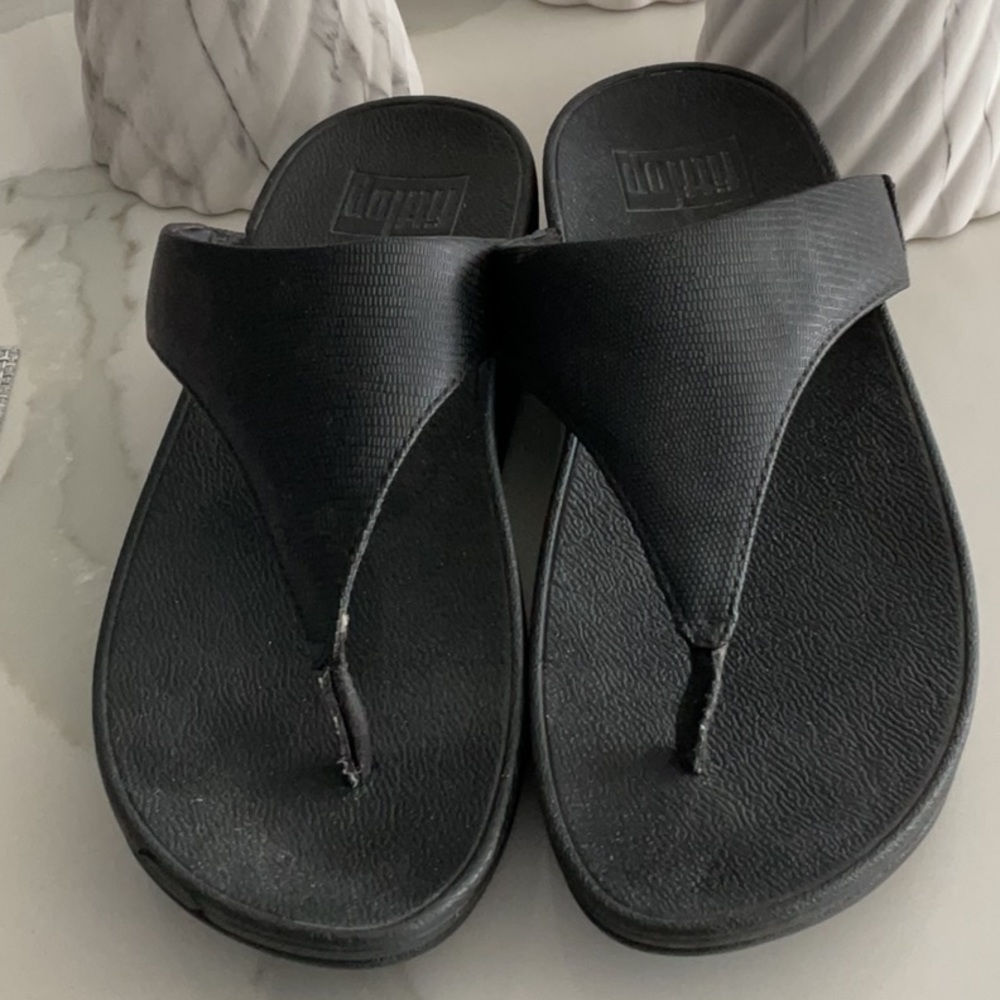 Fitflop Black Thong Sandals